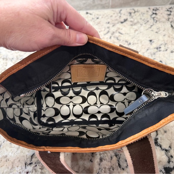 Coach EUC Vintage 1993 Hampton in Black & Brown w/Blue Accents - Picture 7 of 9